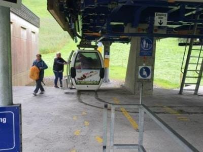 1_1_Gmeinsam-Ausflug_Aug24_10_Gondeli_Talstation