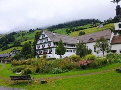 Gmeinsam-Ausflug_Aug24_11a_Klostergarten