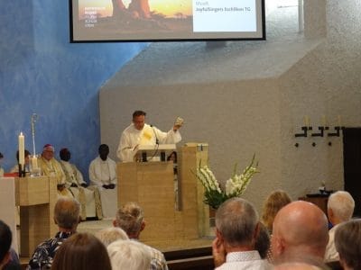 20-jahre-hand-fuer-afrika-festgottesdienst-83